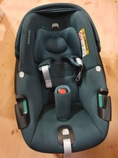 Maxi Cosi Pebble 360 mit Neugeborenen Einlage