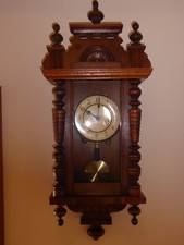 Wanduhr Regulator PfeilKreuz