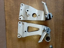 Suzuki GSX-R 750 GR7AB Bj. 1990/91 Fußrastenhalter / Fußrastenplatte hinten