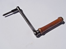 Antike " Fenster - Rolladen Eisen Handkurbel mit Holzgriff Villa Haus Laden Hof