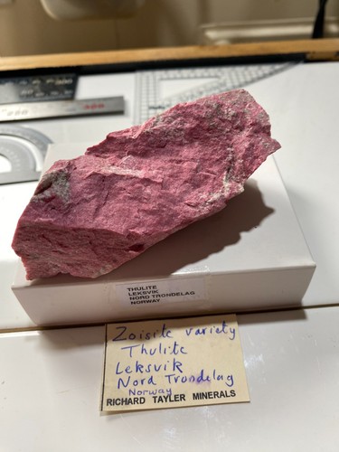 Thulite leksvik - thulite:,