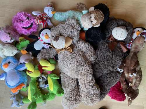 Große sammlung kuscheltiere - sammlung,