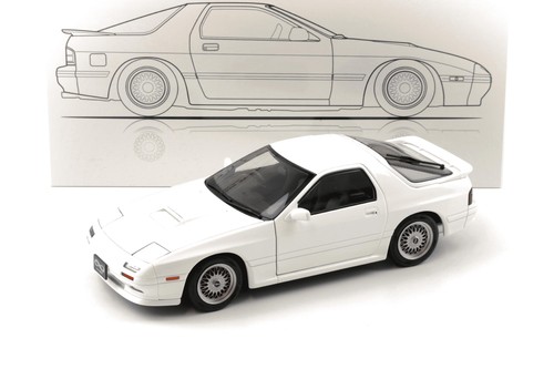 Whelart mazda savanna - 1:18,