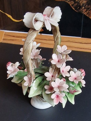 Blumenkörbchen dekoration - blumenkörbchen,