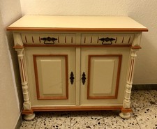 Domicil Kommode im Landhausstil Massiv Holz mit zwei Schubladen und zwei Türen.