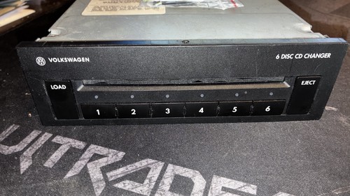 Volkswagen disc charger - volkswagen, cd