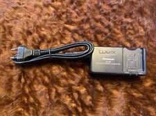 ORIGINAL Panasonic LUMIX DE-929 bzw DE-929B Ladegerät
