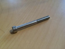 Schraube Auspuff Dolmar 122 123 133 143 309 343 (908206658)