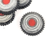 Kokarde für eine Schirmmütze für Mannschaften des Heeres. Sie erhalten ein (1) S