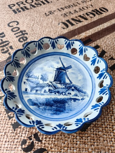 Zierschale ist delft - im,