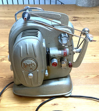 Filmprojektor Normal 8mm Noris