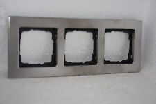 Gira E 22 3-fach Rahmen in Edelstahl