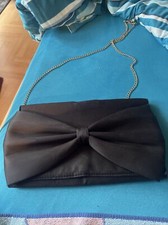 Handtasche, Clutch, schwarz, große Schleife, mit Kette zum Umhängen