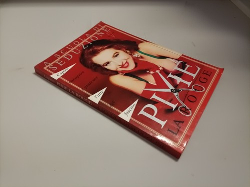 Pixie rouge a school - pixie, of