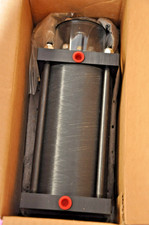 DESTACO Typ 70101-1 Druckübersetzer pneumatisch/hydraulisch 1:33 max. 230 bar !