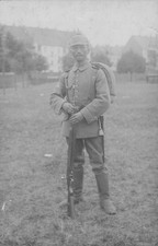 Soldat mit Gewehr vom Landwehr