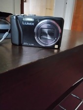 Panasonic LUMIX DMC-TZ31 14.1 MP Digitalkamera - Schwarz