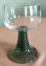 Weinglas Römer grün  Trompetenfuss