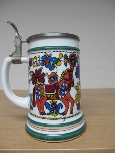 Bierkrug mit deckel - deckel,