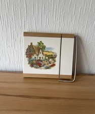 Käse Schneidbrett Hobel Butter Schneider mit Draht Holz Keramik Landhaus
