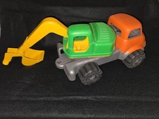 Sandspielzeug, LKW mit Bagger