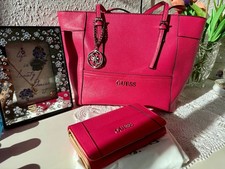 GUESS Damen-Portemonnaie 17/10