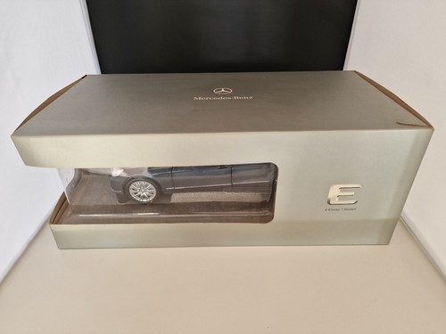 Minichamps mercedes - 1:18,