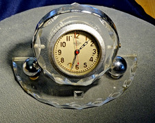 *Sowjetische Panzeruhr /