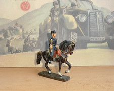 LINEOL MILITÄRFIGUR , SOLDAT-MUSIKER ZU PFERDE,DUNKLE UNIFORM MIT SCHAFTMÜTZE