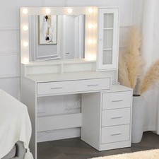 Großes Schminktisch