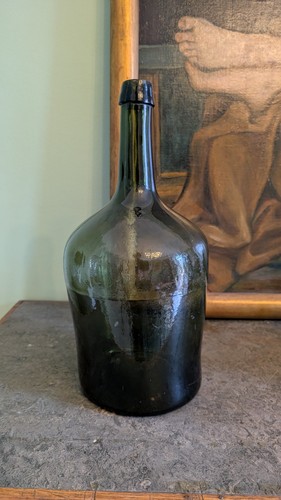 Antike grüne ballonflasche - antike, /