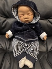 A Juan Lebensechte Babypuppe