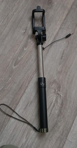 Mercedes benz selfie - selfie, stick