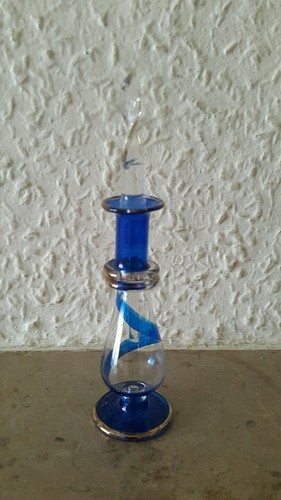 Parfüm flakon flasche aus