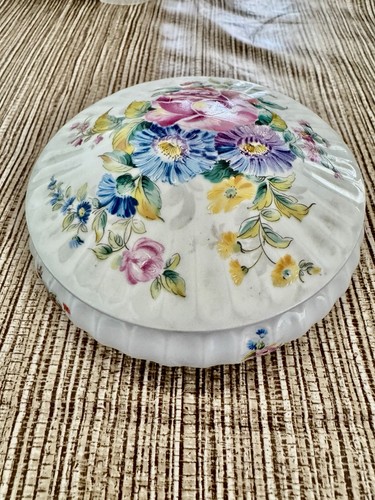 Vintage porzellan deckeldose - vintage, porzellan-deckeldose