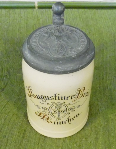 Bierkrug mit deckel - bierkrug,