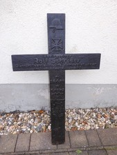 Original-Grabkreuz eines 1942 in Stalingrad gefallenen Offiziers aus Eilenburg