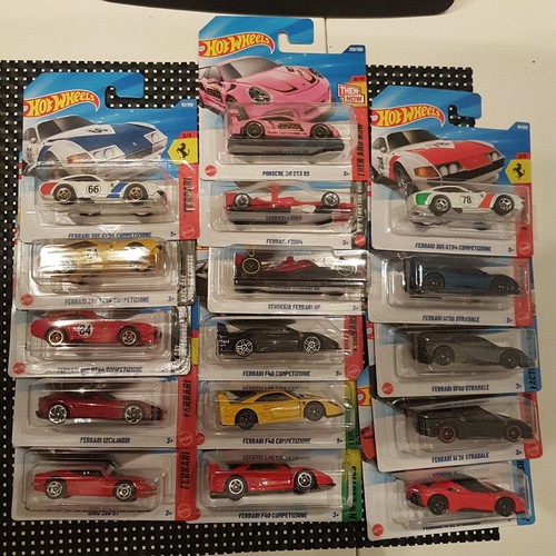 Hot wheels ferrari ver - hot,
