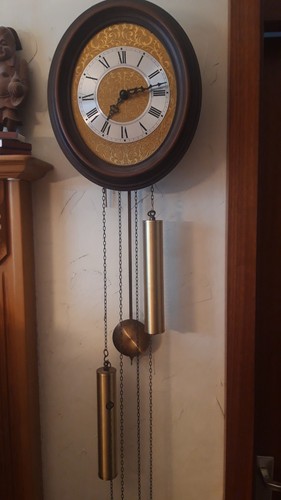 Alte wanduhr urgos - alte,