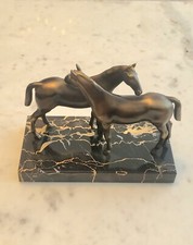 Bronze Pferdeskulptur Auf