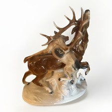 Große Porzellanfigur