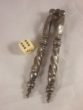 Antiker Nussknacker WALKER & HALL Sheffield aus England Silver Plate alt