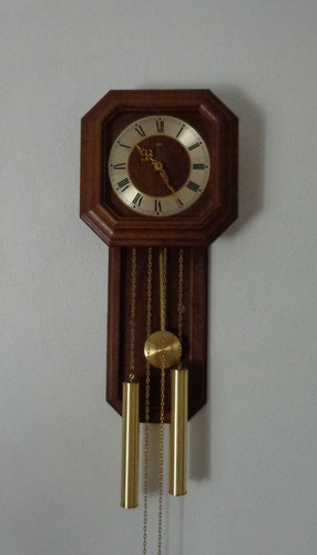 Alte pendeluhr wanduhr - alte,