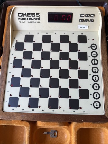 Fidelity electronics chess - fidelity,