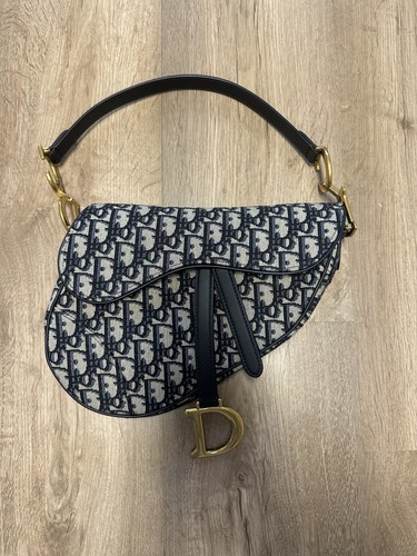 Dior saddle bag - dior,