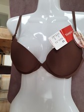 BH Triumpf Body Make Up WHU