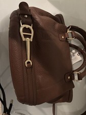 Aigner Handtasche Leder Mit Gold Schnalle