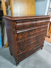 Antike Biedermeier-Kommode um 1830 – Nussbaum Wurzelholz 