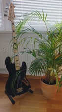 Schöner E-Bass - Wenig gespielt in gutem Zustand