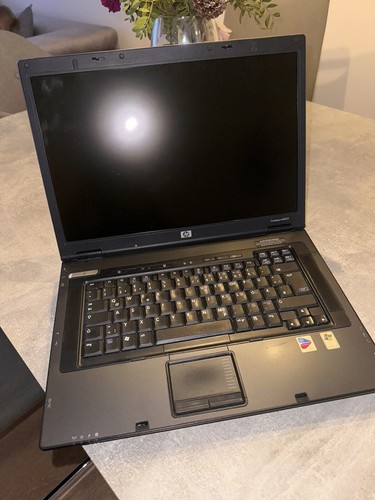 Hewlett packard compaq - hewlett-packard, hp-compaq